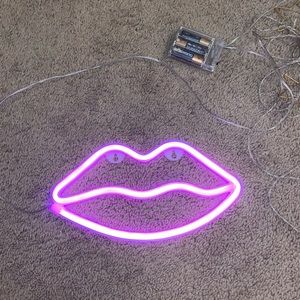 Pink lip neon light